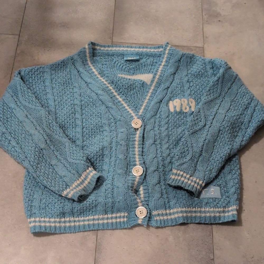 Taylor Swift 1989 Cardigan Size M/L